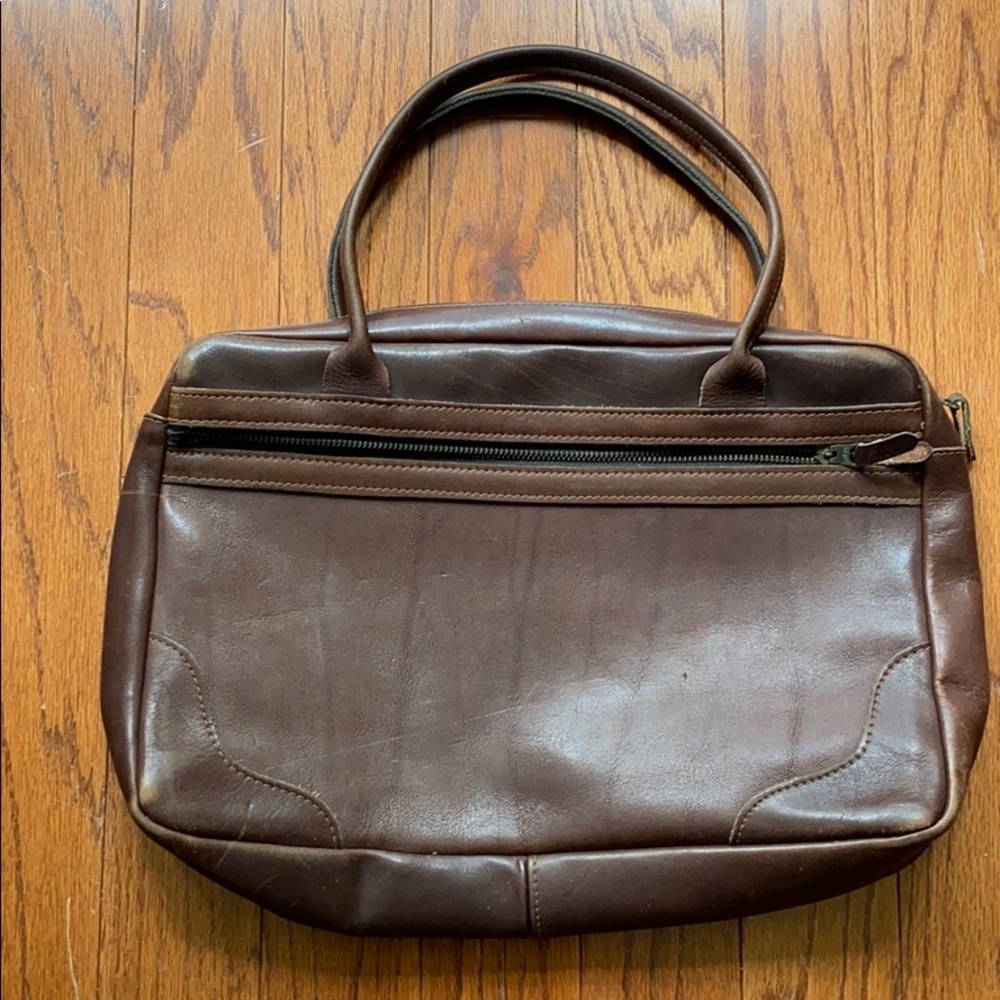 Elegant Brown Leather Handbag